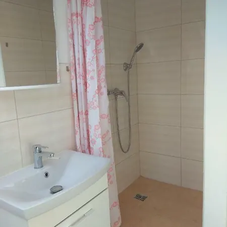 Penzionhanarobo Mojmírovce